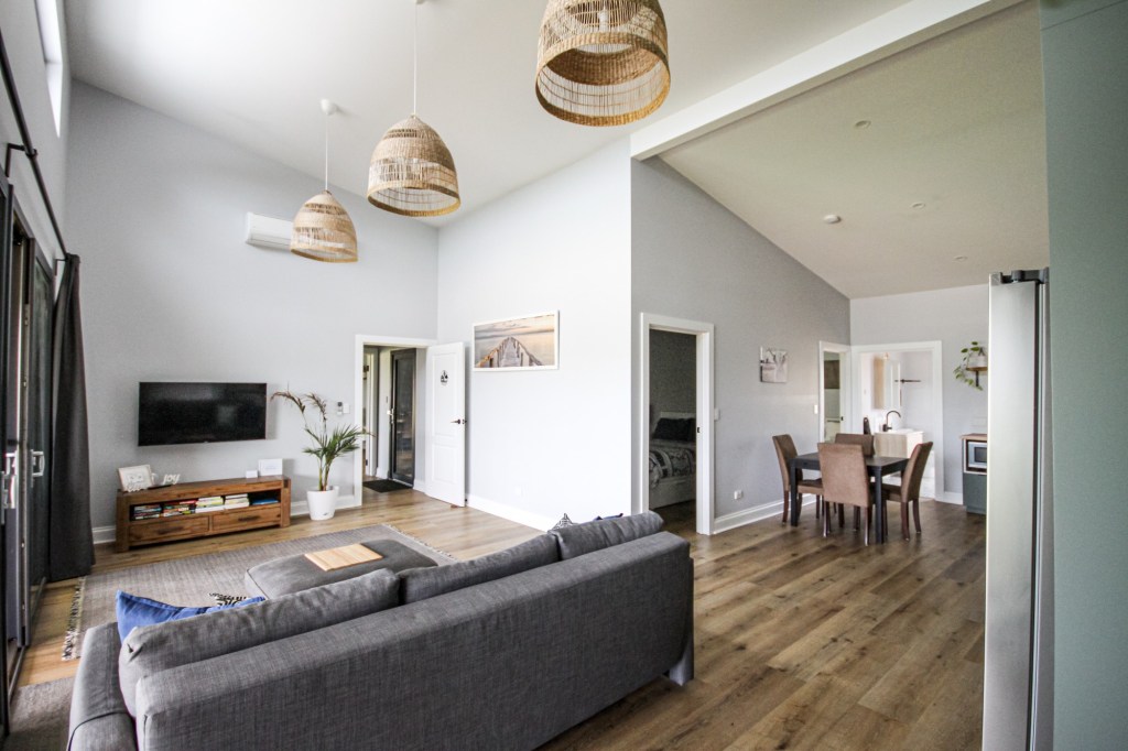 Jarrah suite open-plan living